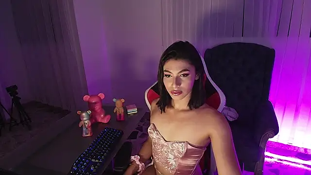 Snapshot of IsabelleFoxx_ chatting on 5, 1, 2025 IsabelleFoxx online show from 5, 1, 2025