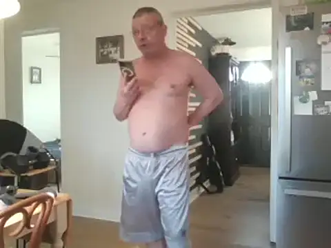 Snapshot of keiferkriss chatting on 3, 2, 2025 keiferkriss online show from 3, 2, 2025