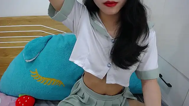 Amila-xoxo online show from 4, 10, 2025