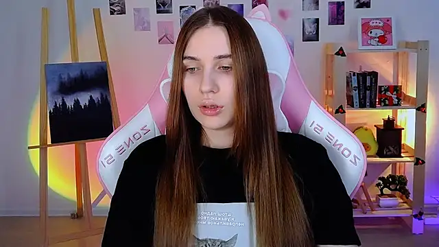 AliceCharmy online show from 6, 1, 2025