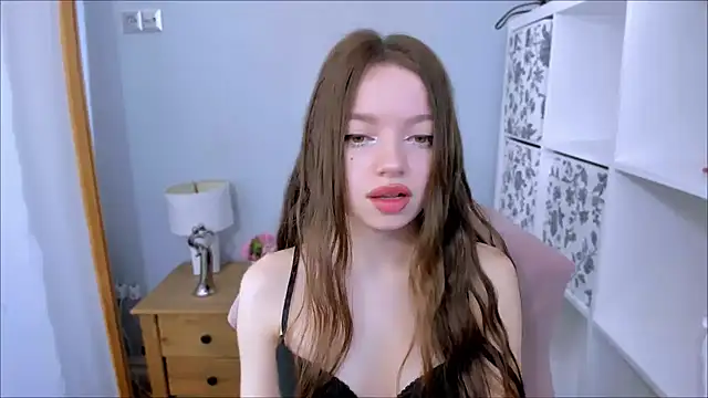 GraceLips online show from 20, 12, 2025