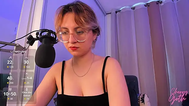 Snapshot of CherryGoth chatting on 22, 10, 2025 CherryGoth online show from 22, 10, 2025