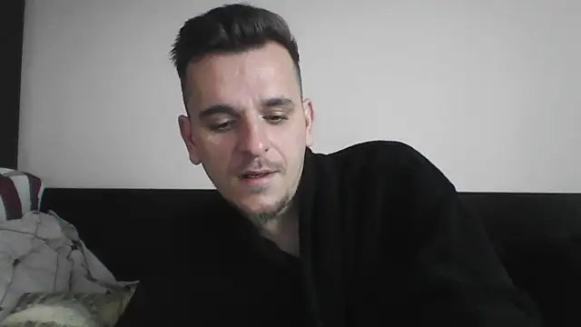 Huge cock22cm online show from 23, 3, 2025