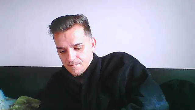 Huge cock22cm online show from 12, 11, 2025