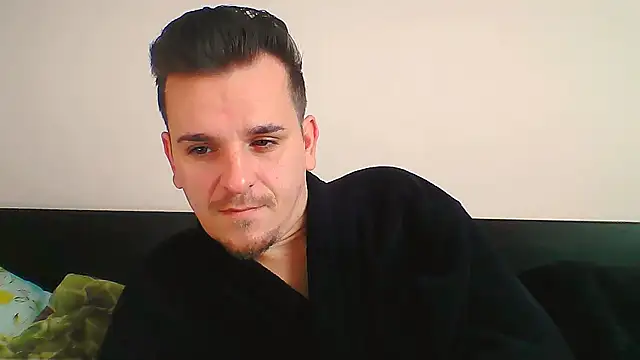 Huge cock22cm online show from 24, 11, 2025