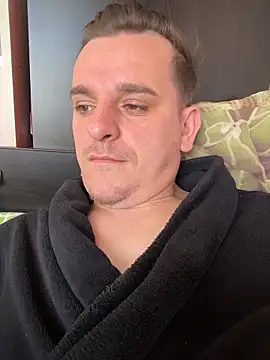 Huge cock22cm online show from 6, 4, 2026