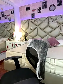 Brenda Garcia online show from 15, 10, 2025