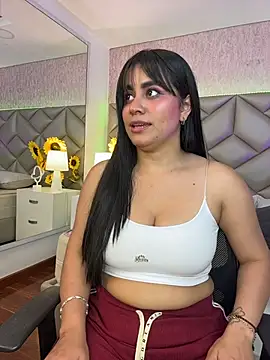 Brenda Garcia online show from 8, 11, 2025