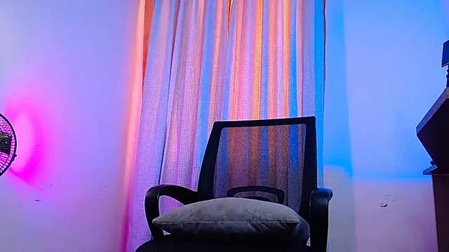 DanteSantoro online show from 1, 4, 2026