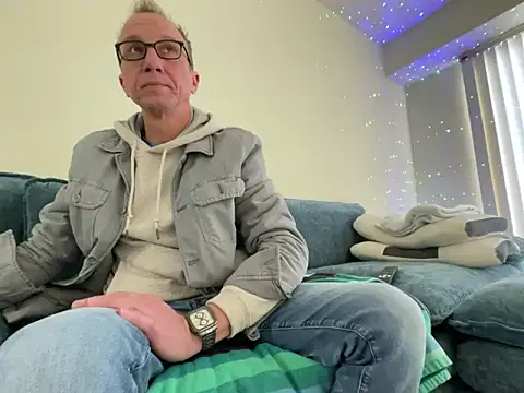 mouser21212 online show from 28, 2, 2026