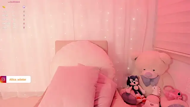 Alice winter  online show from 6, 10, 2025