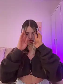 Ashleyjenner  online show from 27, 2, 2026