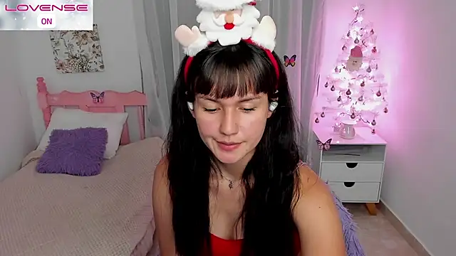 cute roxy online show from 23, 11, 2025