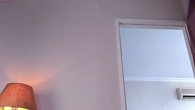 Snapshot of alicelu_ chatting on 1, 2, 2025 alicelu online show from 1, 2, 2025