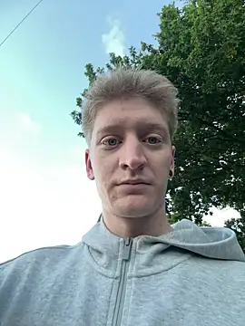 Snapshot of jerk_it_out69 chatting on 11, 9, 2025 jerk it out69 online show from 11, 9, 2025