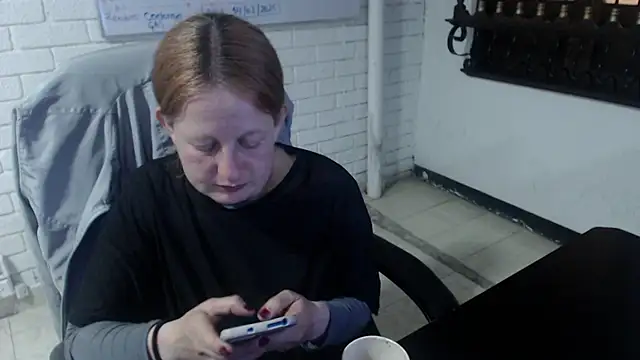 Snapshot of ViioletaMora chatting on 8, 2, 2025 ViioletaMora online show from 8, 2, 2025