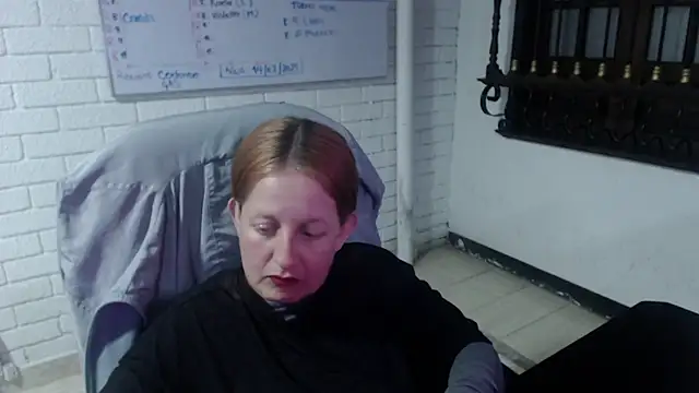 Snapshot of ViioletaMora chatting on 9, 2, 2025 ViioletaMora online show from 9, 2, 2025