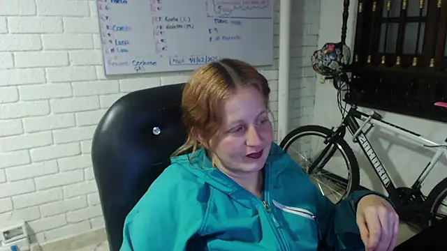Snapshot of ViioletaMora chatting on 17, 2, 2025 ViioletaMora online show from 17, 2, 2025