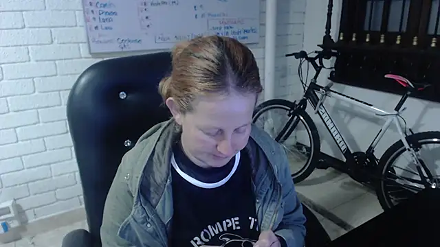 Snapshot of ViioletaMora chatting on 22, 2, 2025 ViioletaMora online show from 22, 2, 2025