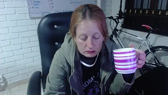 Snapshot of ViioletaMora chatting on 22, 2, 2025 ViioletaMora online show from 22, 2, 2025