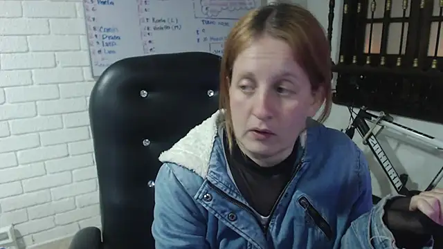 Snapshot of ViioletaMora chatting on 23, 2, 2025 ViioletaMora online show from 23, 2, 2025