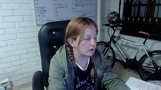 Snapshot of ViioletaMora chatting on 27, 2, 2025 ViioletaMora online show from 27, 2, 2025