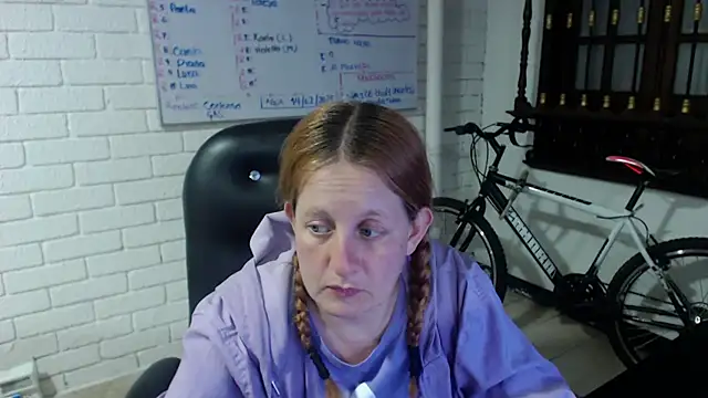 Snapshot of ViioletaMora chatting on 28, 2, 2025 ViioletaMora online show from 28, 2, 2025