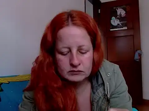 Snapshot of ViioletaMora chatting on 28, 9, 2025 ViioletaMora online show from 28, 9, 2025
