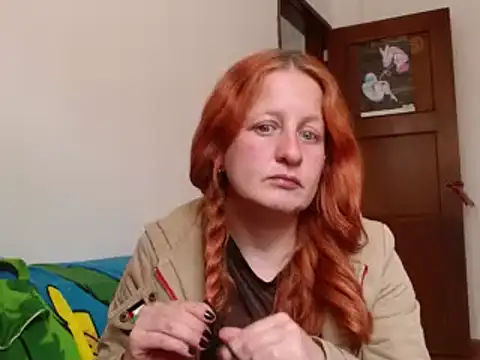 Snapshot of ViioletaMora chatting on 16, 10, 2025 ViioletaMora online show from 16, 10, 2025