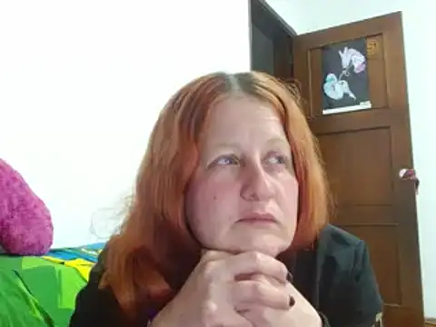 Snapshot of ViioletaMora chatting on 20, 10, 2025 ViioletaMora online show from 20, 10, 2025