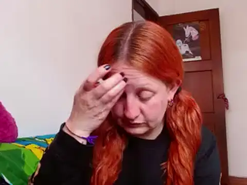 Snapshot of ViioletaMora chatting on 20, 10, 2025 ViioletaMora online show from 20, 10, 2025
