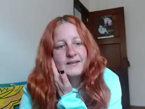 Snapshot of ViioletaMora chatting on 21, 10, 2025 ViioletaMora online show from 21, 10, 2025