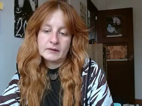 Snapshot of ViioletaMora chatting on 18, 5, 2026 ViioletaMora online show from 18, 5, 2026