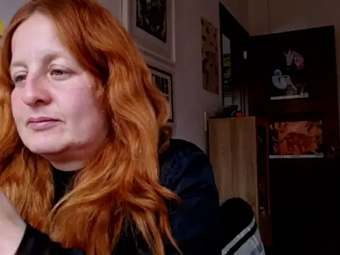 Snapshot of ViioletaMora chatting on 19, 5, 2026 ViioletaMora online show from 19, 5, 2026