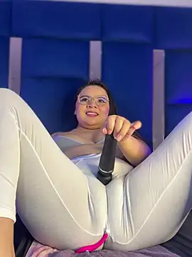 alice love052 online show from 4, 3, 2026