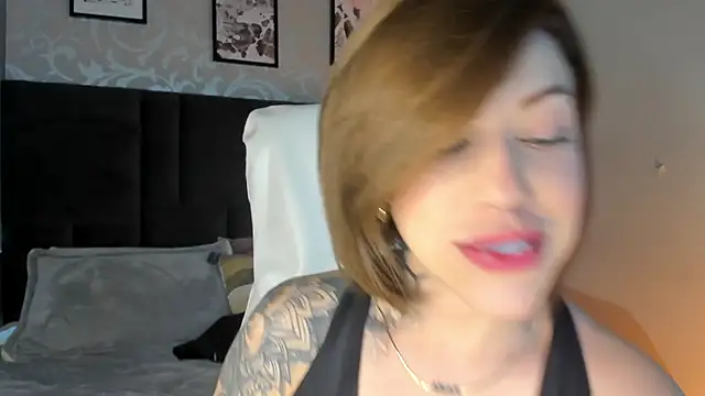 Hannah Borbon online show from 26, 1, 2025