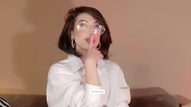 Hannah Borbon online show from 8, 3, 2026