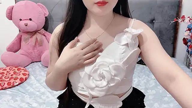 Funikio online show from 13, 5, 2026
