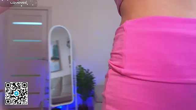 oliviabr0wn0 online show from 18, 9, 2025