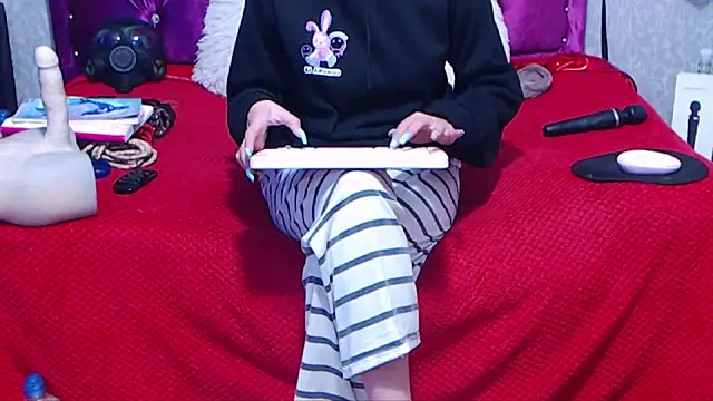 AyshaScott online show from 20, 9, 2025