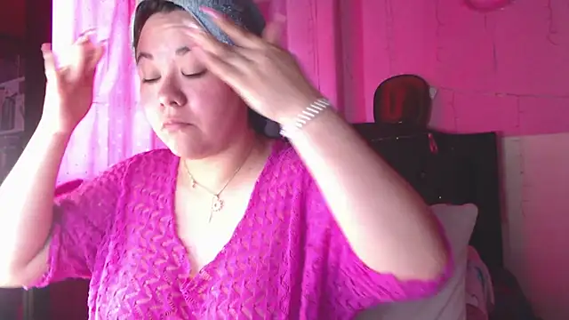 NikkiRous  online show from 1, 3, 2026