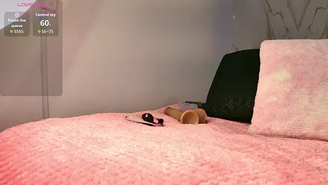 Snapshot of mia_099 chatting on 19, 3, 2026 mia 099 online show from 19, 3, 2026