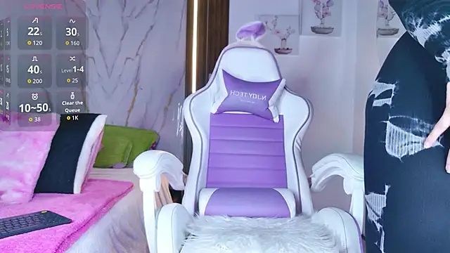 Snapshot of mia_099 chatting on 4, 4, 2026 mia 099 online show from 4, 4, 2026