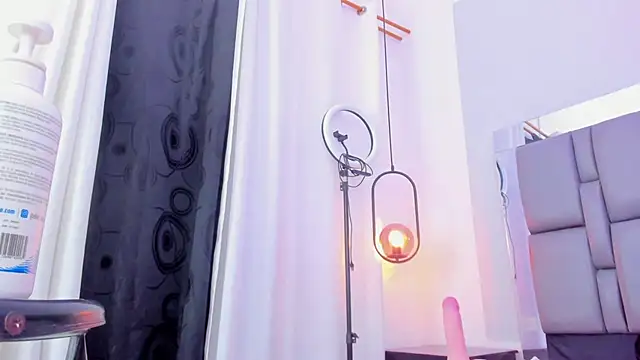 Emily Gil1 online show from 7, 2, 2025