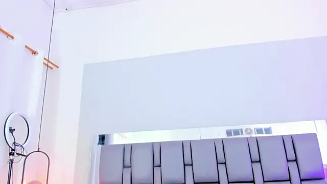 Emily Gil1 online show from 8, 2, 2025