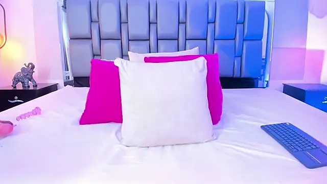 Emily Gil1 online show from 21, 3, 2025