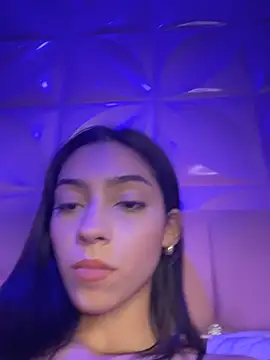 Ema azel online show from 18, 3, 2025