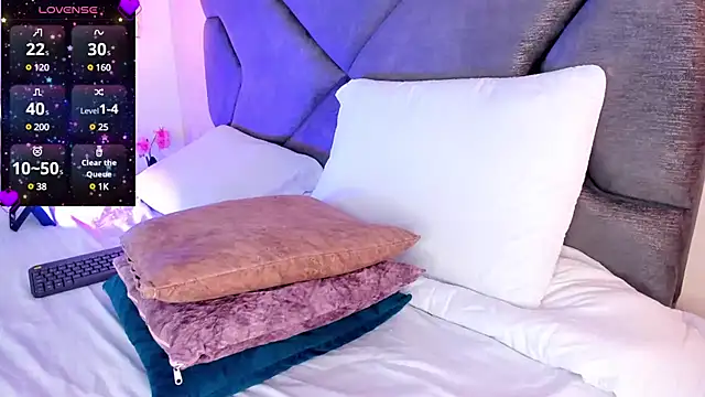 Snapshot of AilishBenson chatting on 27, 2, 2025 AilishBenson online show from 27, 2, 2025