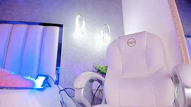 Snapshot of AilishBenson chatting on 15, 11, 2025 AilishBenson online show from 15, 11, 2025