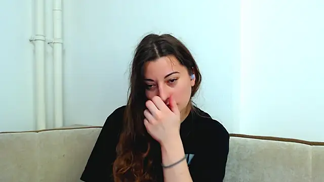 Helen Adams  online show from 3, 12, 2024